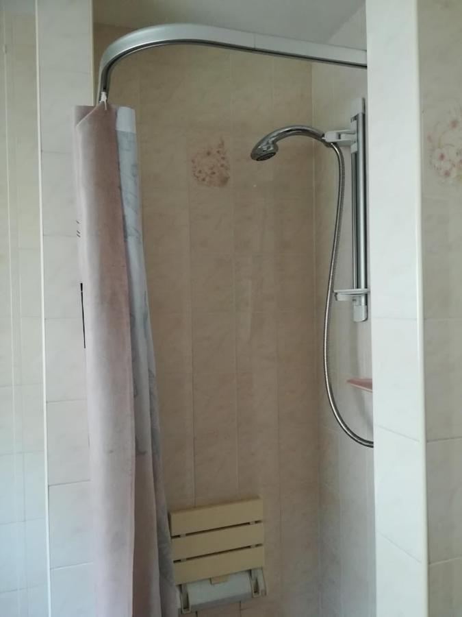 Pine Lodge Barton on Sea Zewnętrze zdjęcie